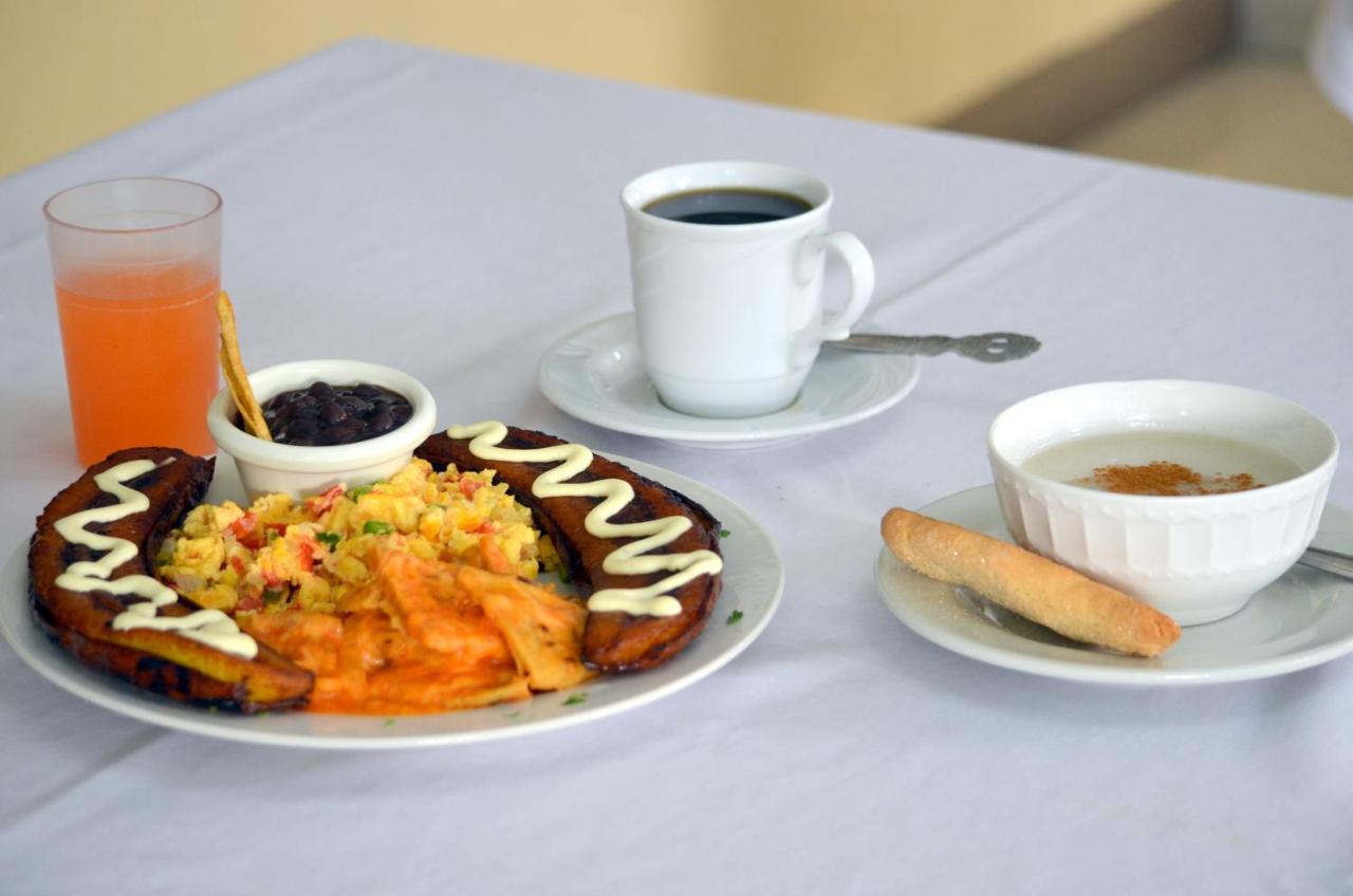 Hotel Y Restaurante Castillo De Los Altos Quetzaltenango Bagian luar foto