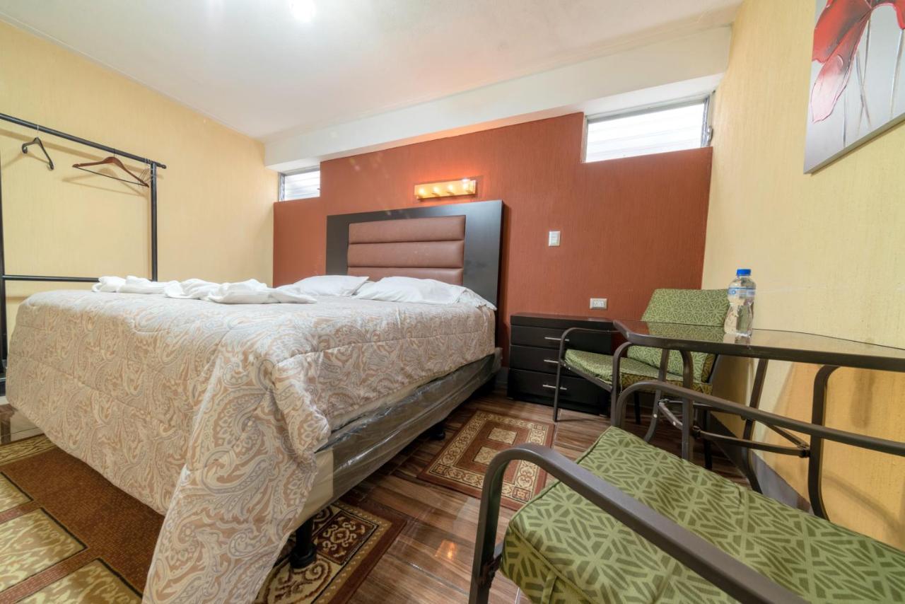 Hotel Y Restaurante Castillo De Los Altos Quetzaltenango Bagian luar foto