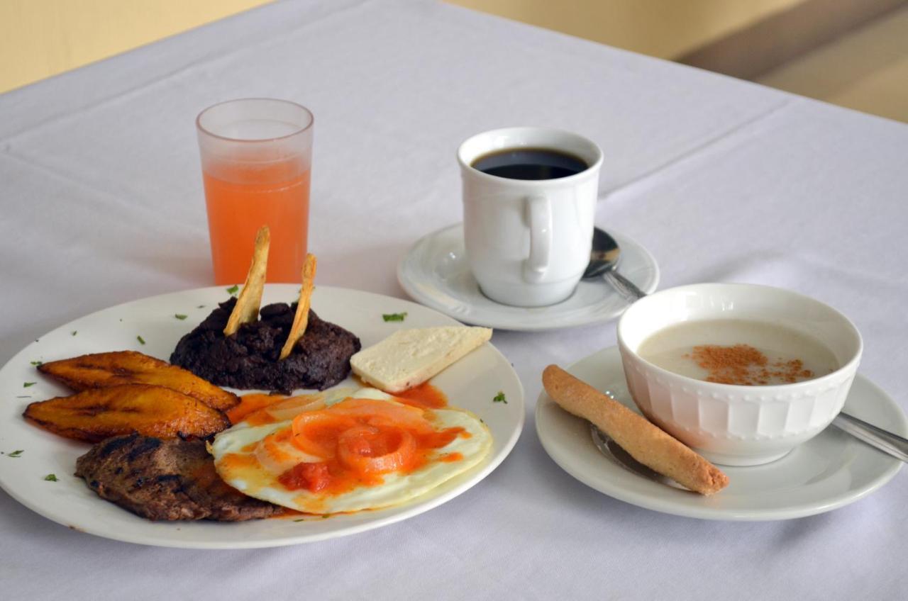 Hotel Y Restaurante Castillo De Los Altos Quetzaltenango Bagian luar foto
